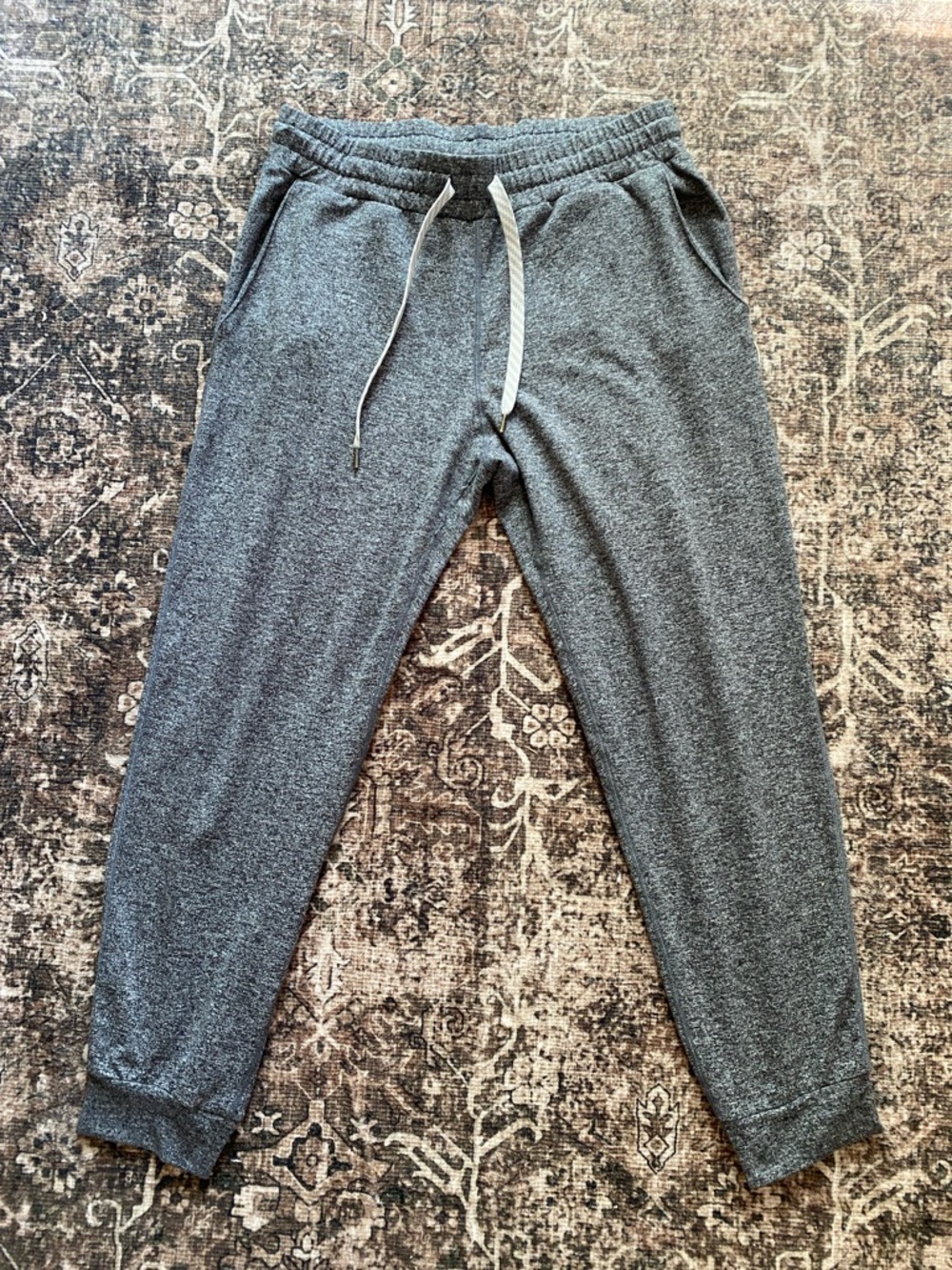 Vuori joggers